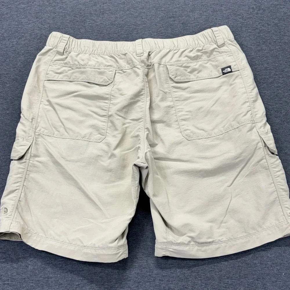The North Face Shorts Mens XL Beige Cargo Hiking 10in Inseam 38 Waist Belt
